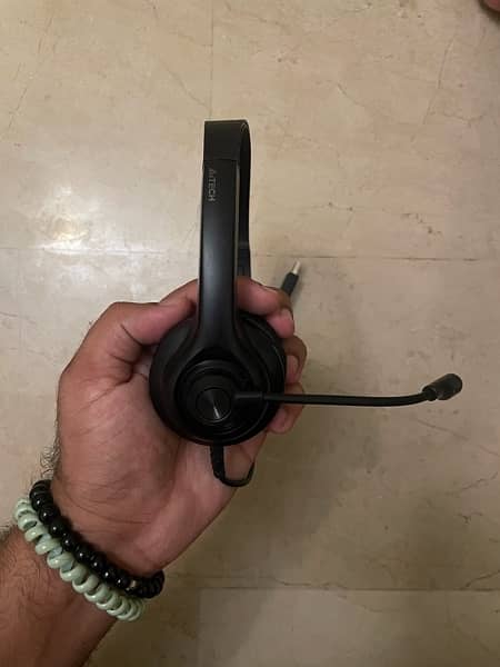 A4 tech headphones HU-8 2