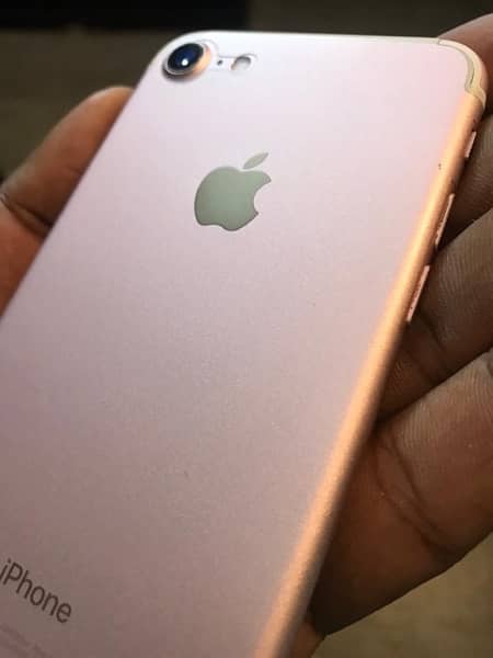 iPhone 7 pta approved memory 32gb  all ok no any fault 3