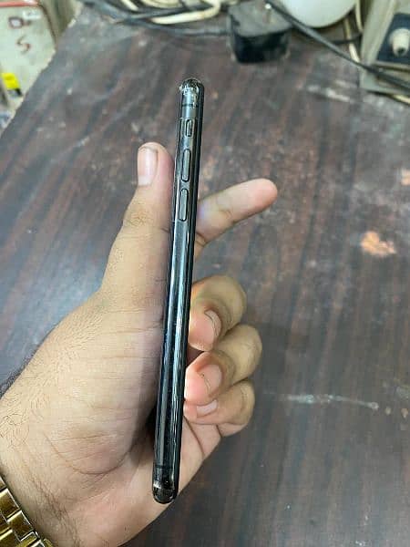 iphone x Non PTA 64 GB All okay  only Karachi 3