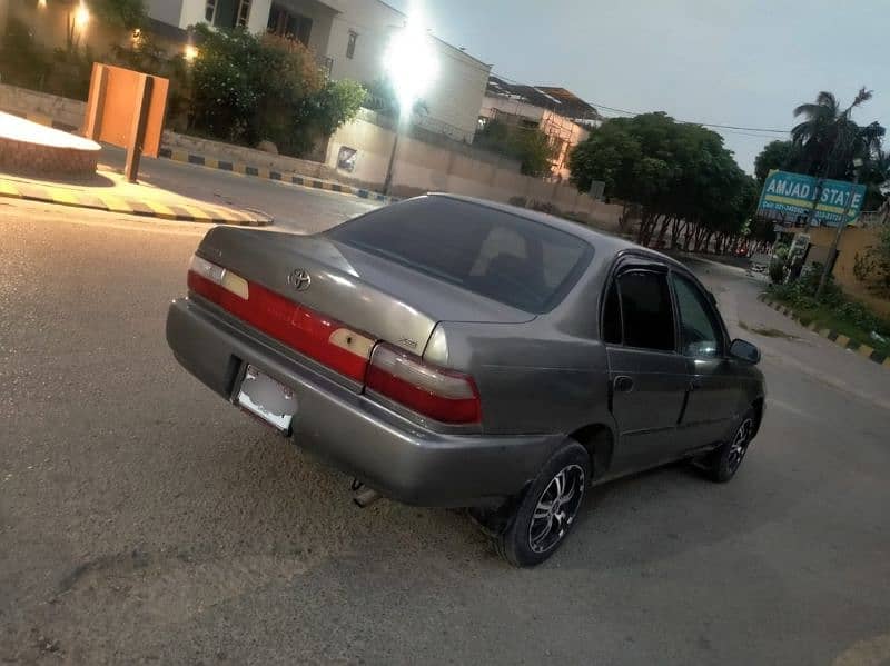 Toyota Corolla XE 1997 12