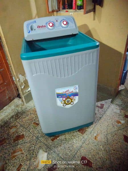 Washing machine in lalukhet gd condition plz add details check kre 4