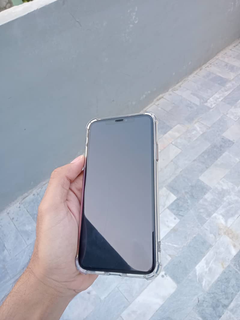 iphone 11 pro max 256gb jv non pta. 8