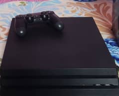 playstation 4 pro 1 tb with god of war 4 and assassin Creed origns