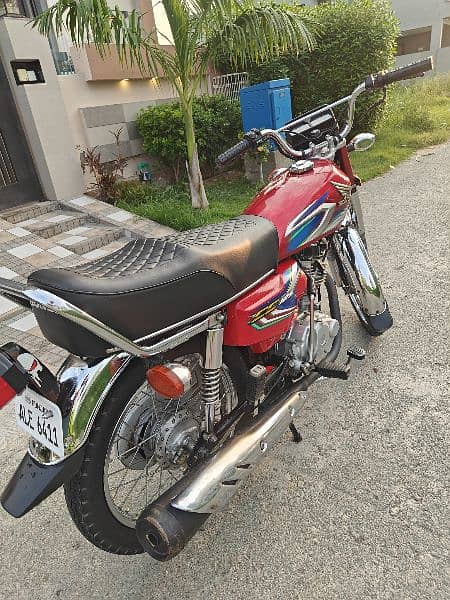 Honda 125 sale in very good condition and low mileage 3