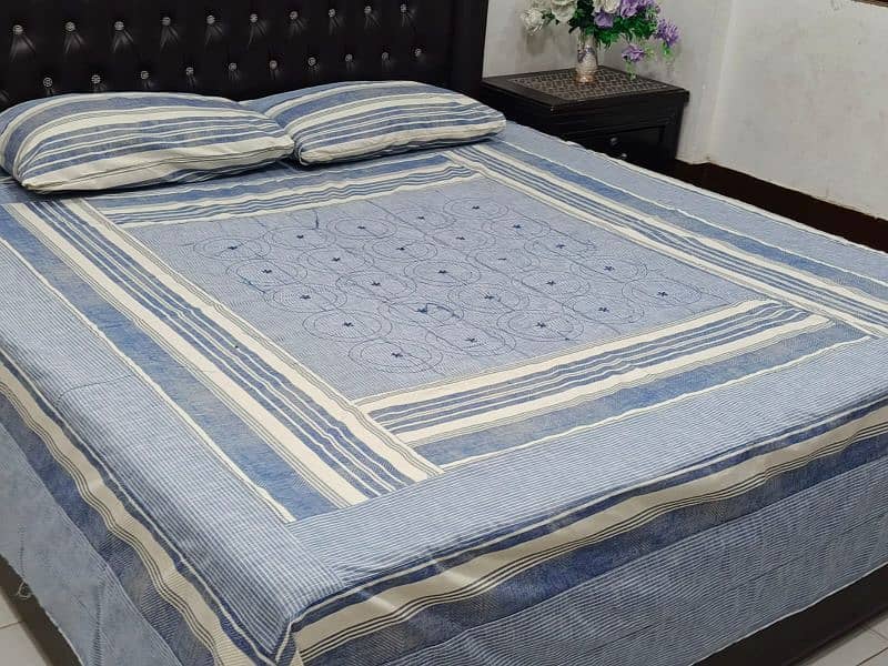 Crystal Cotton Bed Sheet - Double Bed
Embroidered King Size Bed Sheet 3