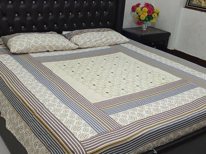 Crystal Cotton Bed Sheet - Double Bed
Embroidered King Size Bed Sheet 14