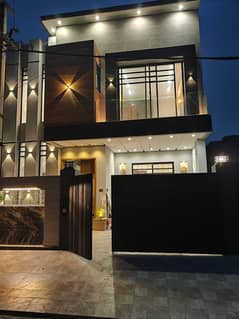 7.5 Marla Brand New 3 Story House For Sale In Johar Town Phase 2 0