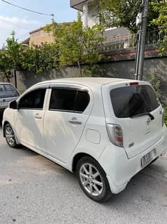 Daihatsu Mira 2013