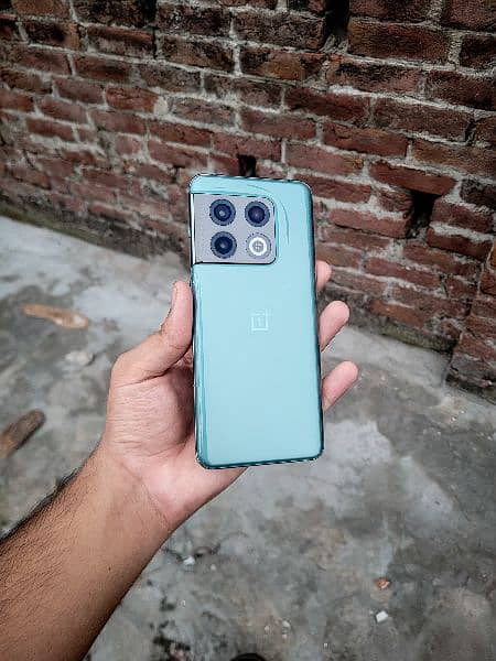 ONE Plus 10 Pro 5G ( 12/ 256 GB ) in Lush Condition 0