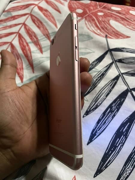 Iphone 6s Rose Gold 64gb PTA Approved 8.5/10. 5