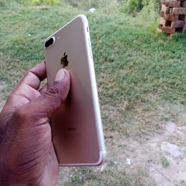 iphone 7plus 128 g non PTA 5