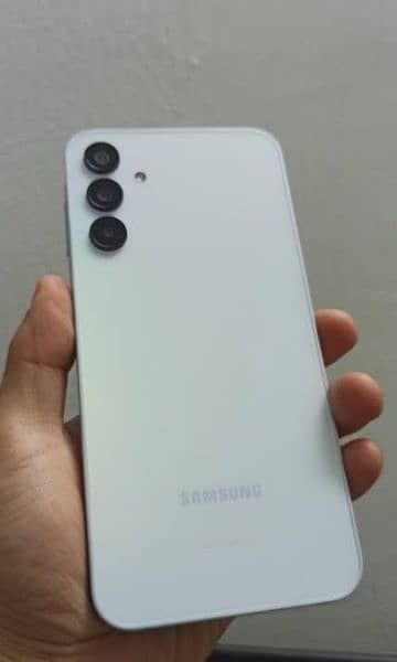 samsung a 15 256gb in 10/10 condition 0