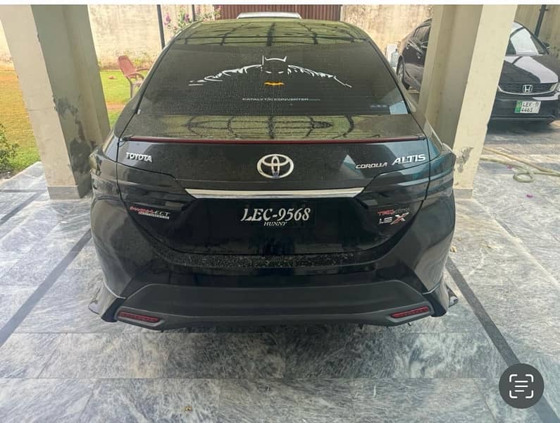 Toyota Corolla Altis 2017 11