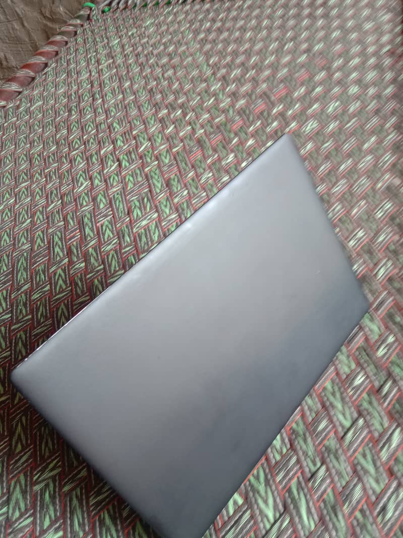 Lenovo ideapad laptop 5