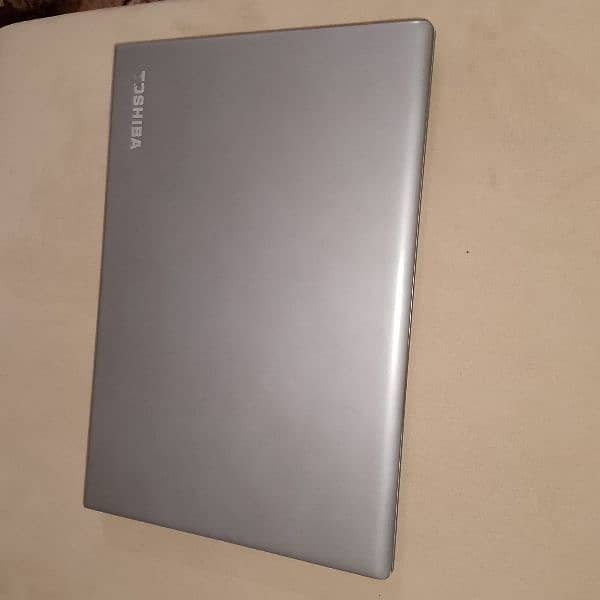 Toshiba Tecra i5 5 gernation 9