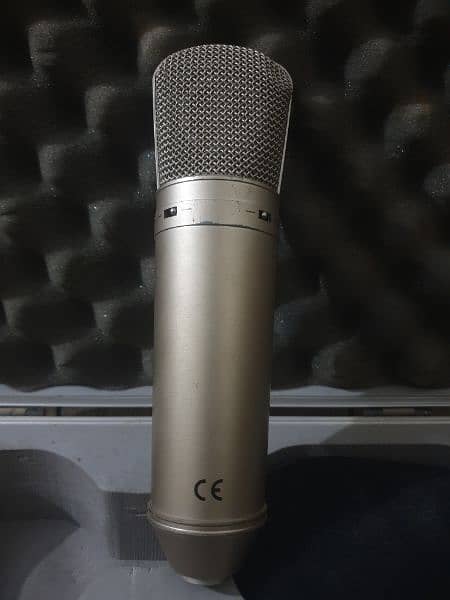 Behringer B-2 Pro Condenser Microphone And M Audio M Track 3