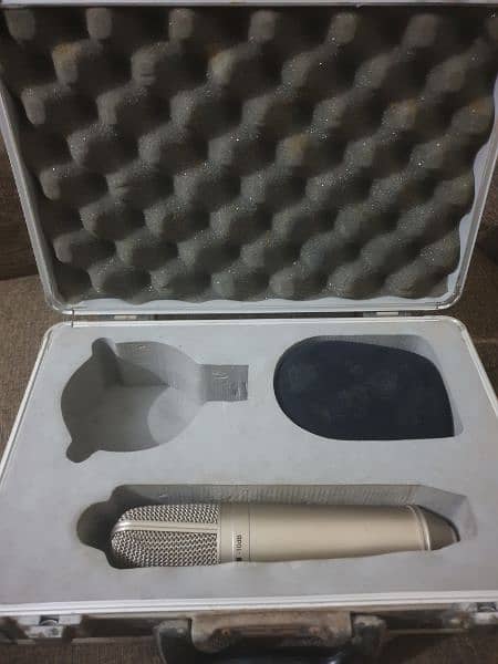 Behringer B-2 Pro Condenser Microphone And M Audio M Track 10