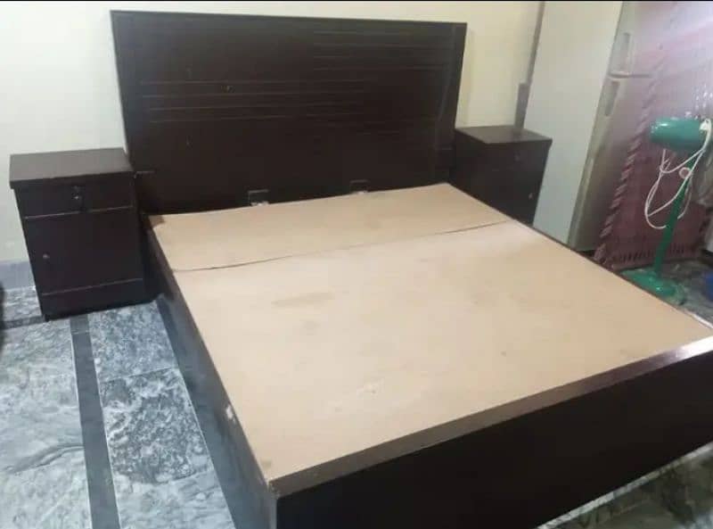 selling double bed in good condition without mattress 1