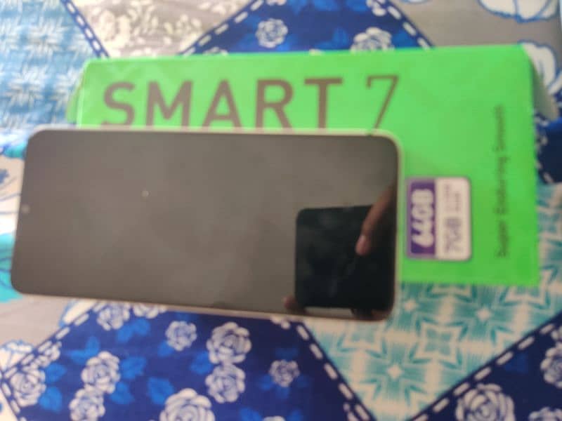 infinixe smart 7 with box 10/9 condition 1