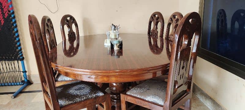 Dining table with 6 chairs 1