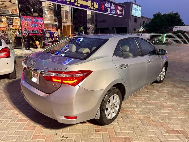 Toyota Altis Grande 2015 4