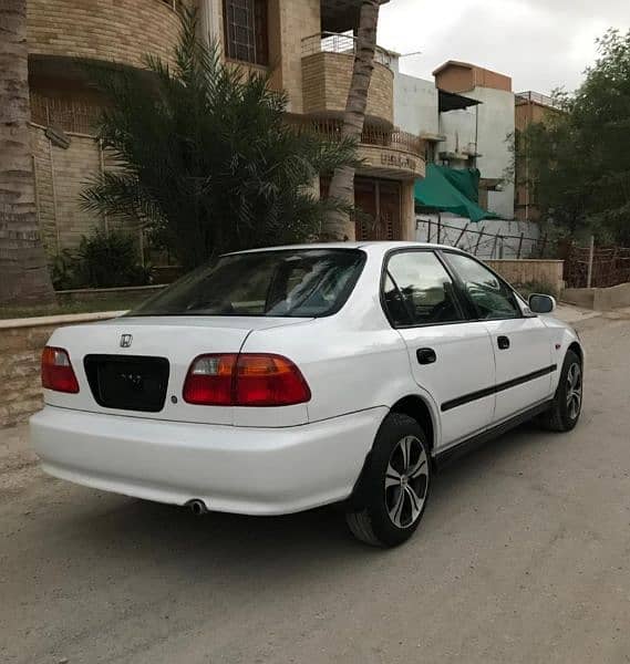 Honda Civic EXi 2000 4