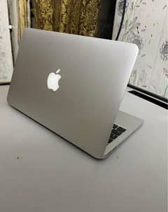 Apple Macbook