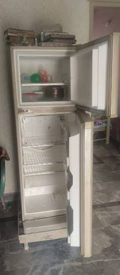 Dawlance refrigerator