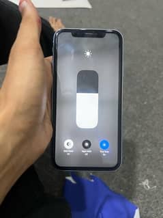 iphone xr 128 gb factory unlock 10/10 0