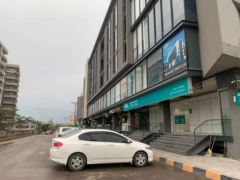 475 Sq Ft Office Available For Rent in J7 Mall D-17 Islamabad. 2