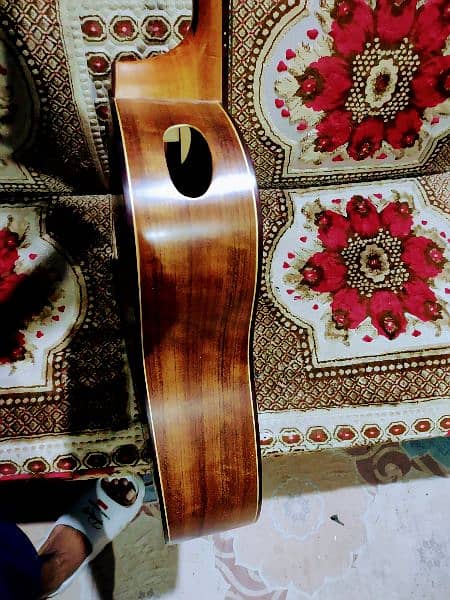 Sqoe Guitar Design Studio Spains Acoustic 4