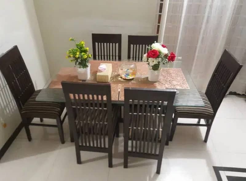 Dinning table with 6 chairs 2