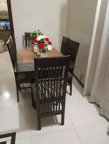 Dinning table with 6 chairs 3