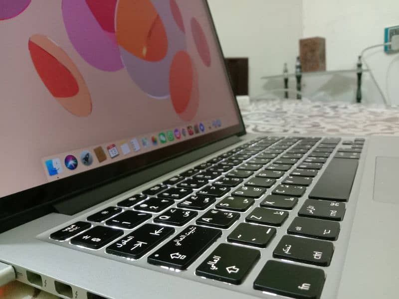 Macbook pro Late 2012 Retina Display in Excellent Condition 1