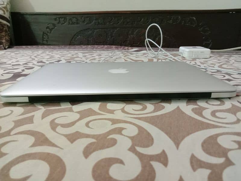 Macbook pro Late 2012 Retina Display in Excellent Condition 8