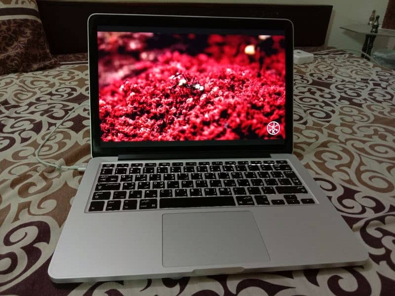 Macbook pro Late 2012 Retina Display in Excellent Condition 9