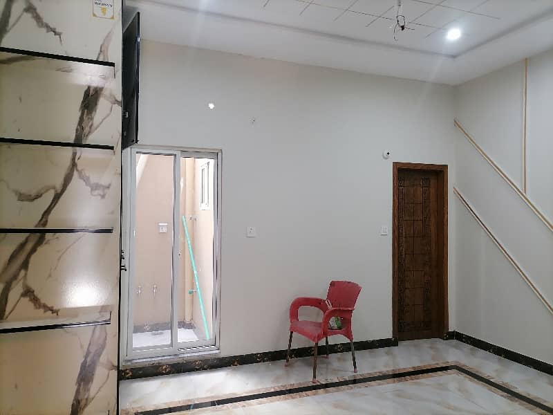 Prime Location A Centrally Located House Is Available For sale In Lahore 5