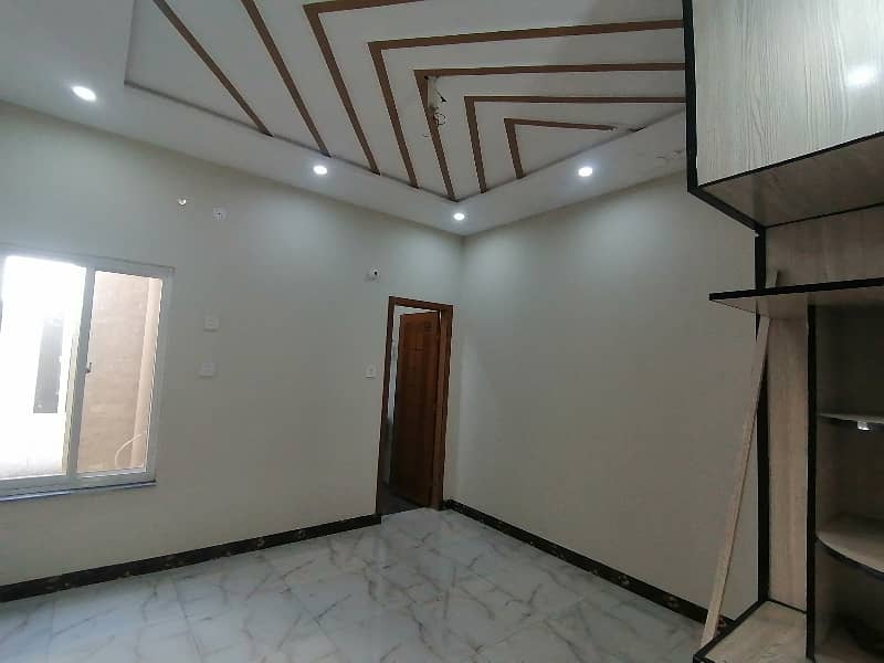 Prime Location A Centrally Located House Is Available For sale In Lahore 16