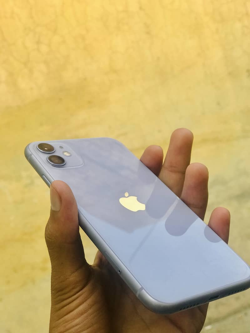 iPhone11 (1month 10days sim time) nonpta 128 gb urgent sale 10/10 1