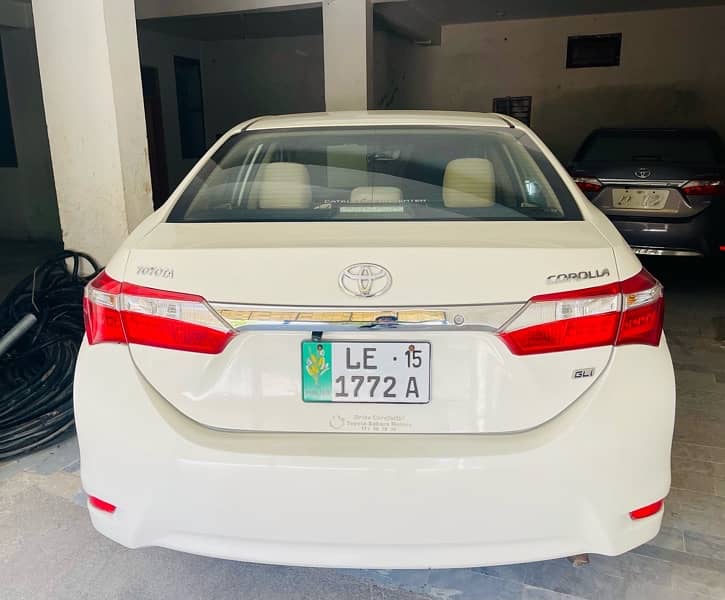 Toyota Corolla GLI 2015 1