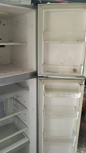 Hitachi refrigerator 8