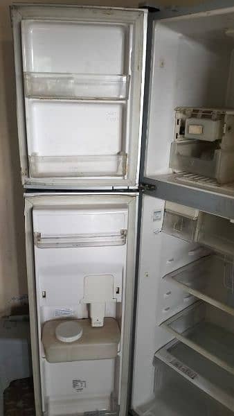 Hitachi refrigerator 11