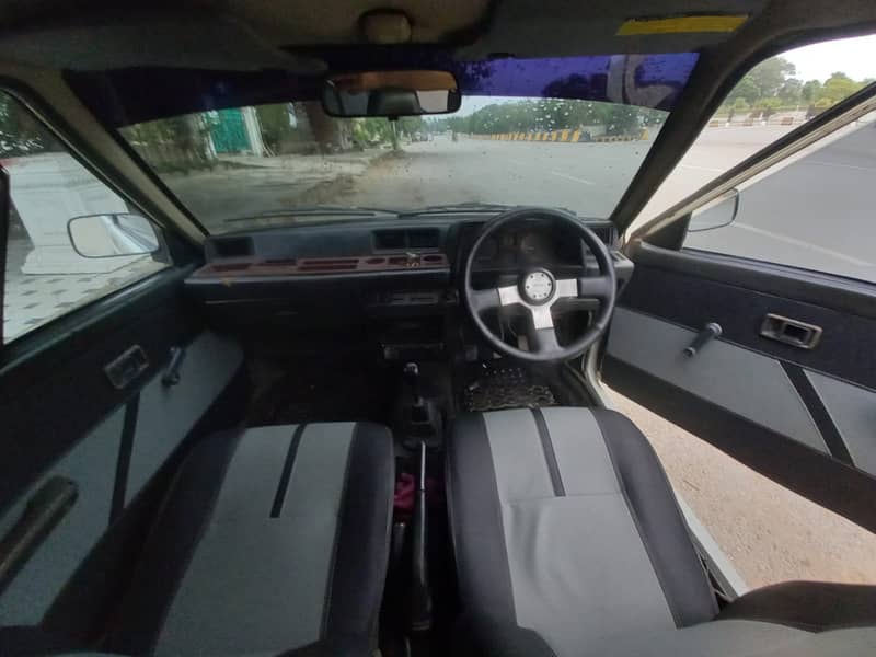 Daihatsu Charade 1986 2 door Japanese version 10