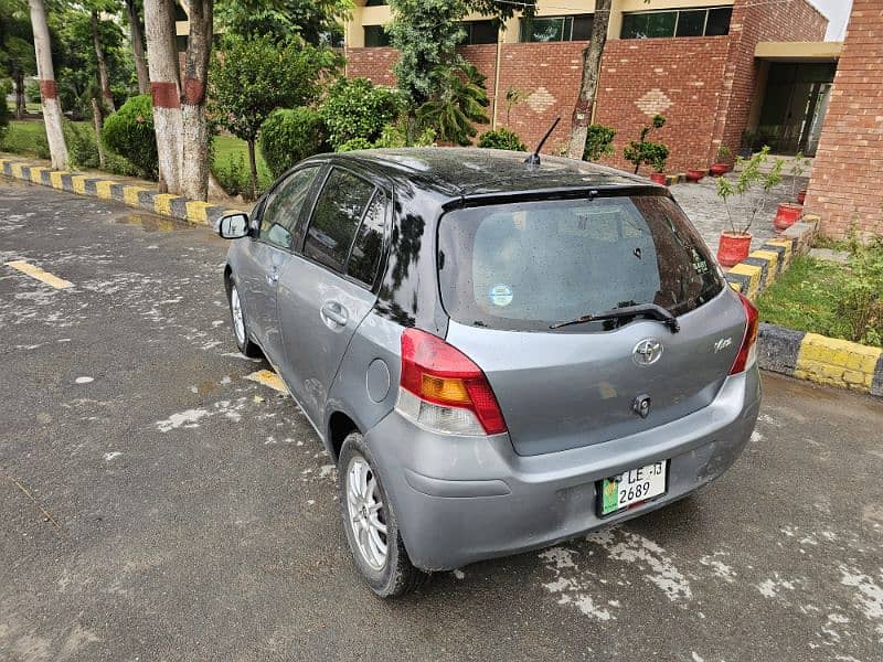 Toyota vitz  2008 2