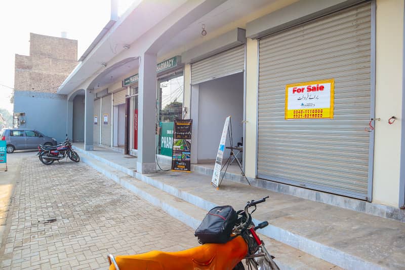 Shops Available For Rent At Faisalabad For Bank, Brand's, Mart, Restaurants , Fast Food, Pharmacy 3