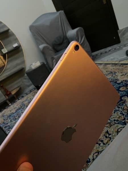 apple ipad pro 8th generation 3