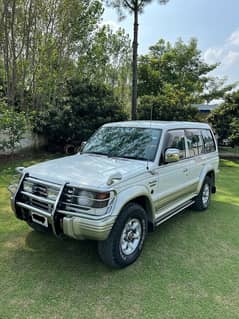 Mitsubishi Pajero 1993