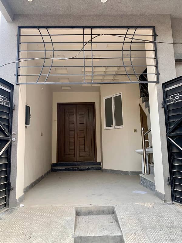 Khayaban Colony No. 3 204 Chak Road Faisalabad 2.5 Marla Brand New Double Story House For Sale 1