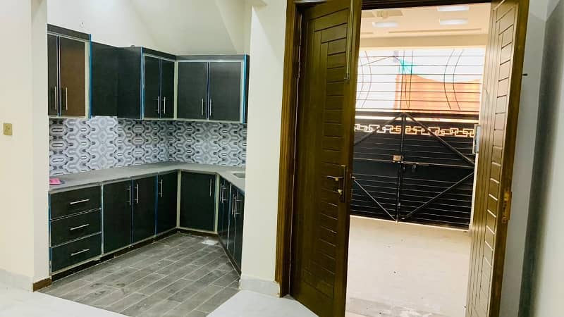 Khayaban Colony No. 3 204 Chak Road Faisalabad 2.5 Marla Brand New Double Story House For Sale 15