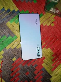 vivo S1